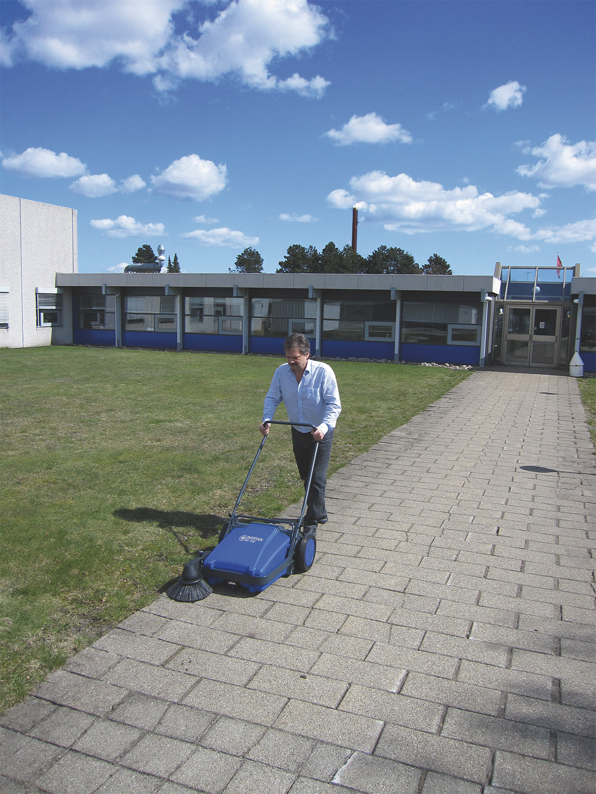 Nilfisk BK 900 Fejemaskine