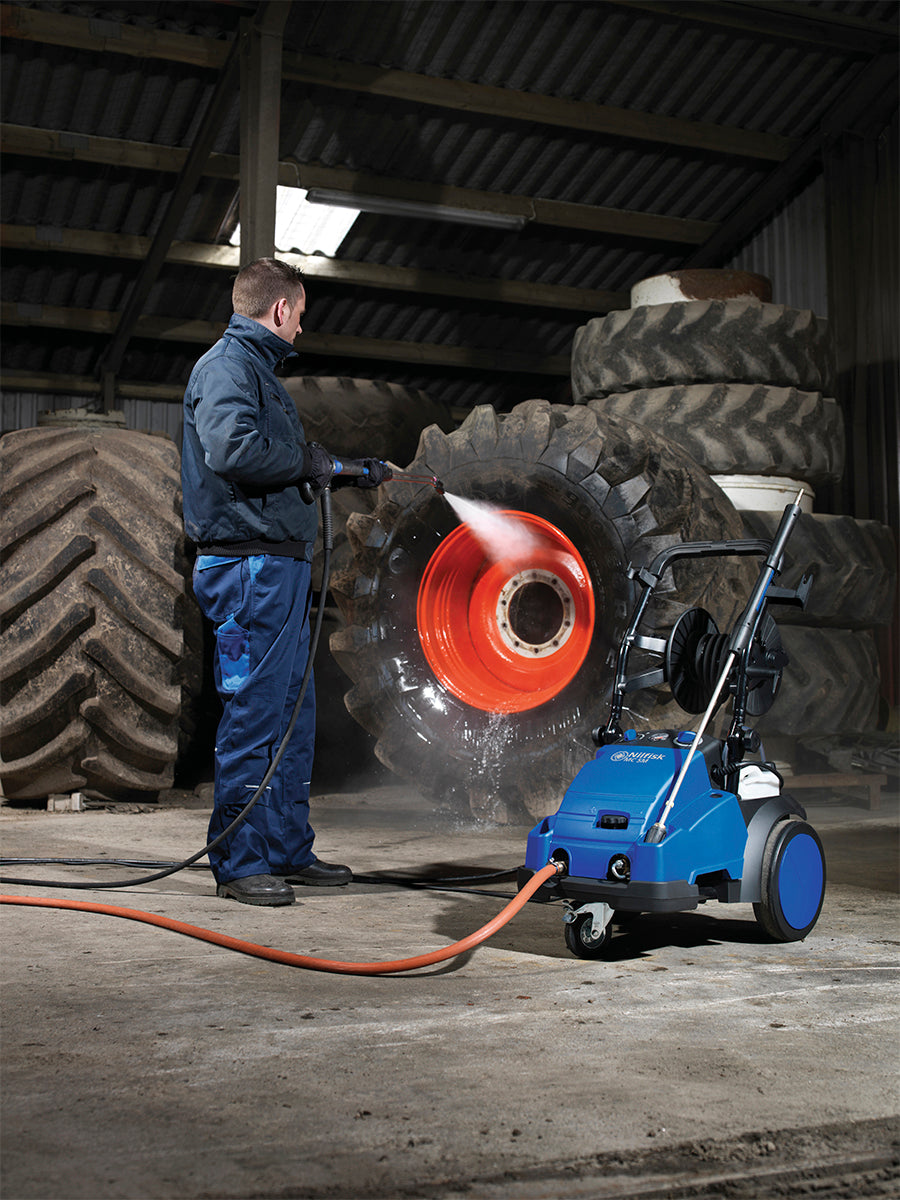 Nilfisk MC 5M - 200/1000 + FOAMSPRAYER