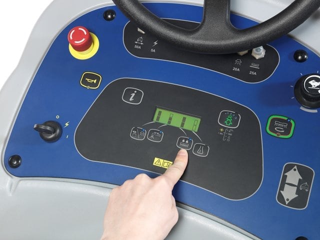 Gulvvaskemaskine Nilfisk SC1500 inkl. 5 L Sæbe