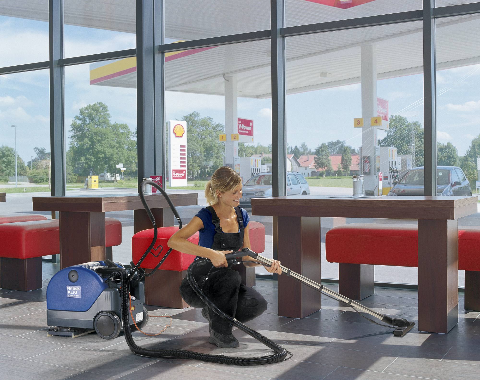 Gulvvaskemaskine Nilfisk ALTO Scrubtec 233