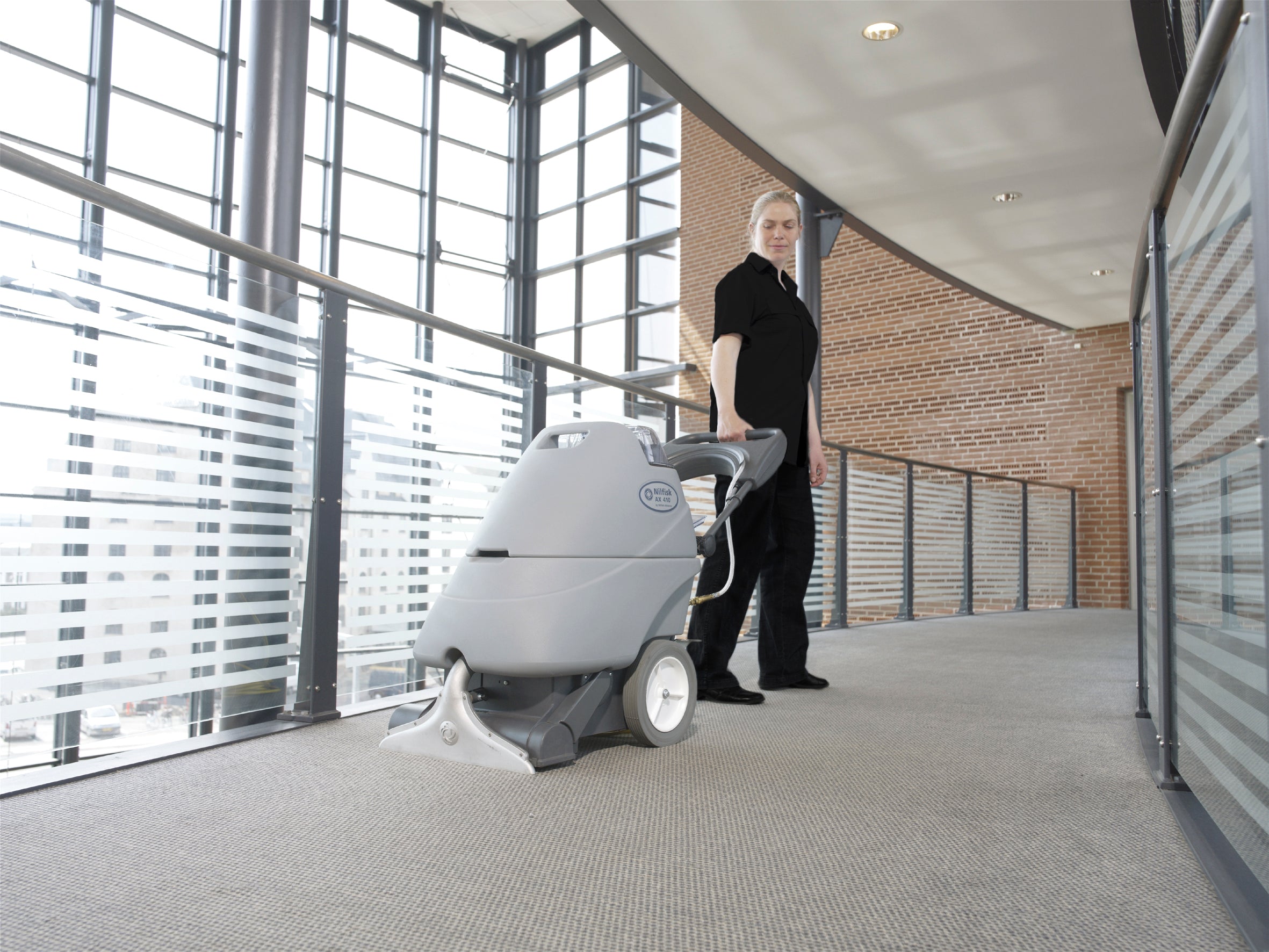 Nilfisk Tæpperenser AX410 Udgået