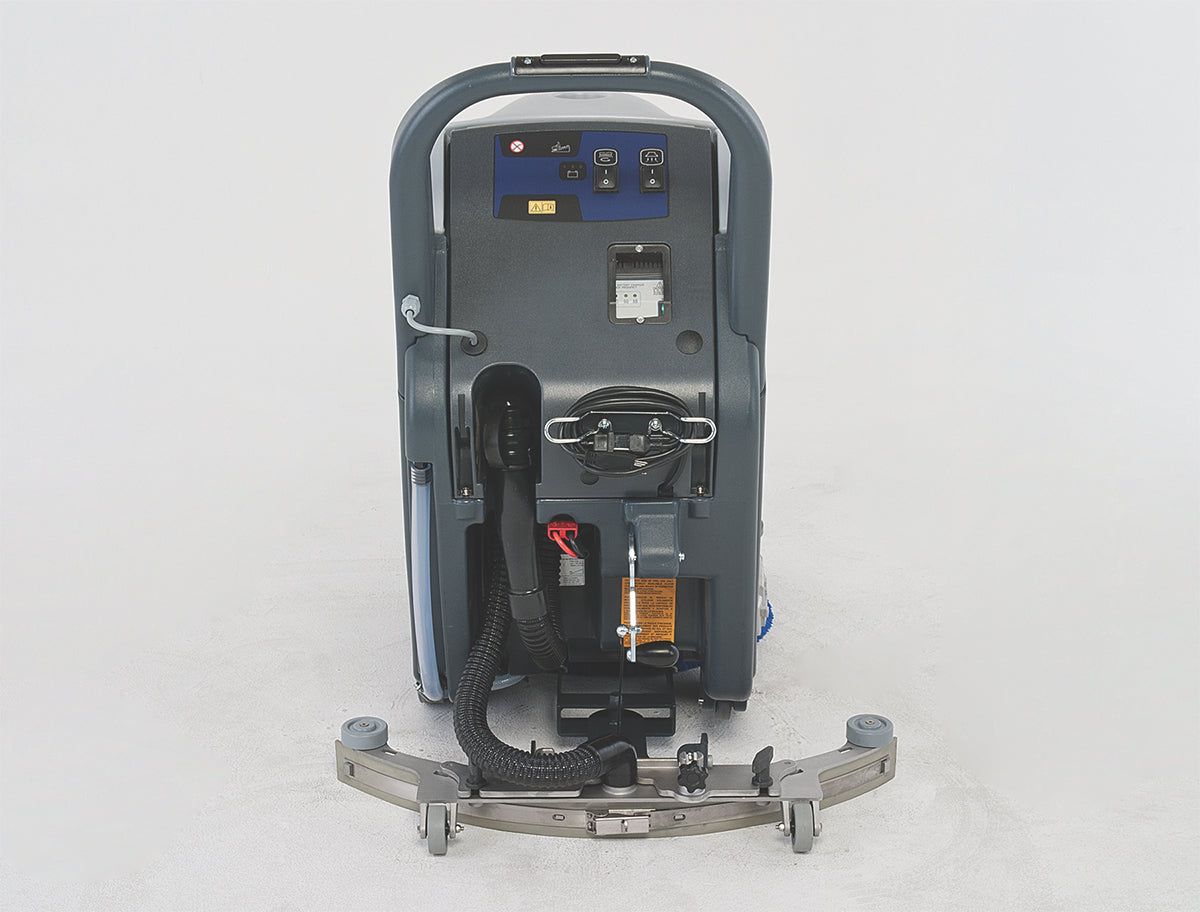 Gulvvaskemaskine Nilfisk SC450 53 B komplet inkl. 5 L Sæbe